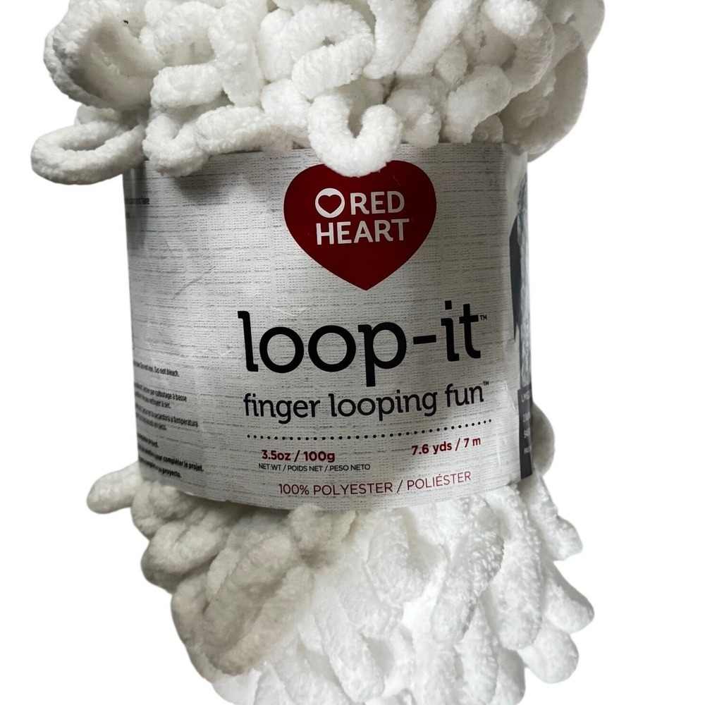 Red Heart Loop-It Yarn New Finger Looping Snow Way E884 Polyester